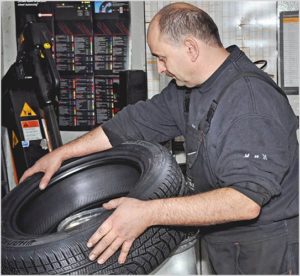 Kümmerle GmbH, Altenriet. Werkstatt für Oldtimer Reparatur, Pflege und Wartung in Nürtingen